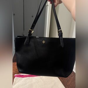 Tory Burch York Buckle Tote GREAT condition